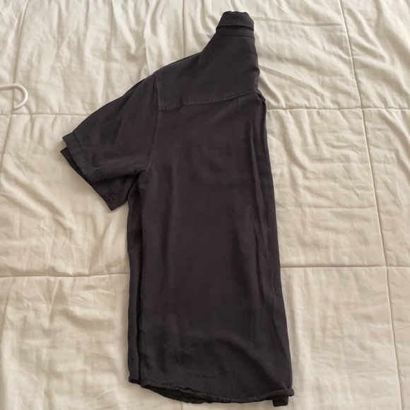 Black button down, loose texture shirt - Picture 2 of 2